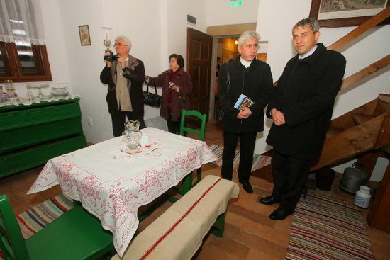 Emlékszoba is őrzi a hóstáti népesség szellemiségét